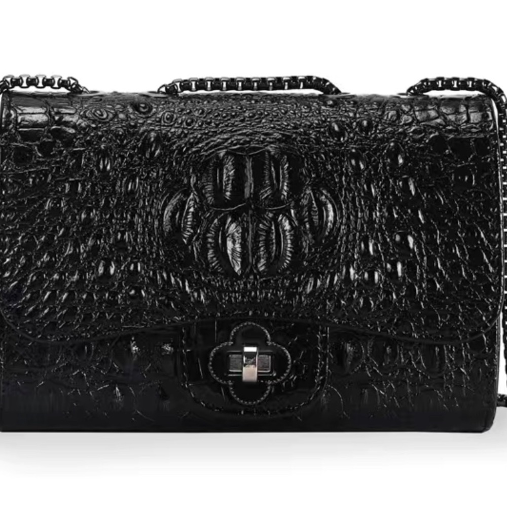 Woman’s Purse - image 1